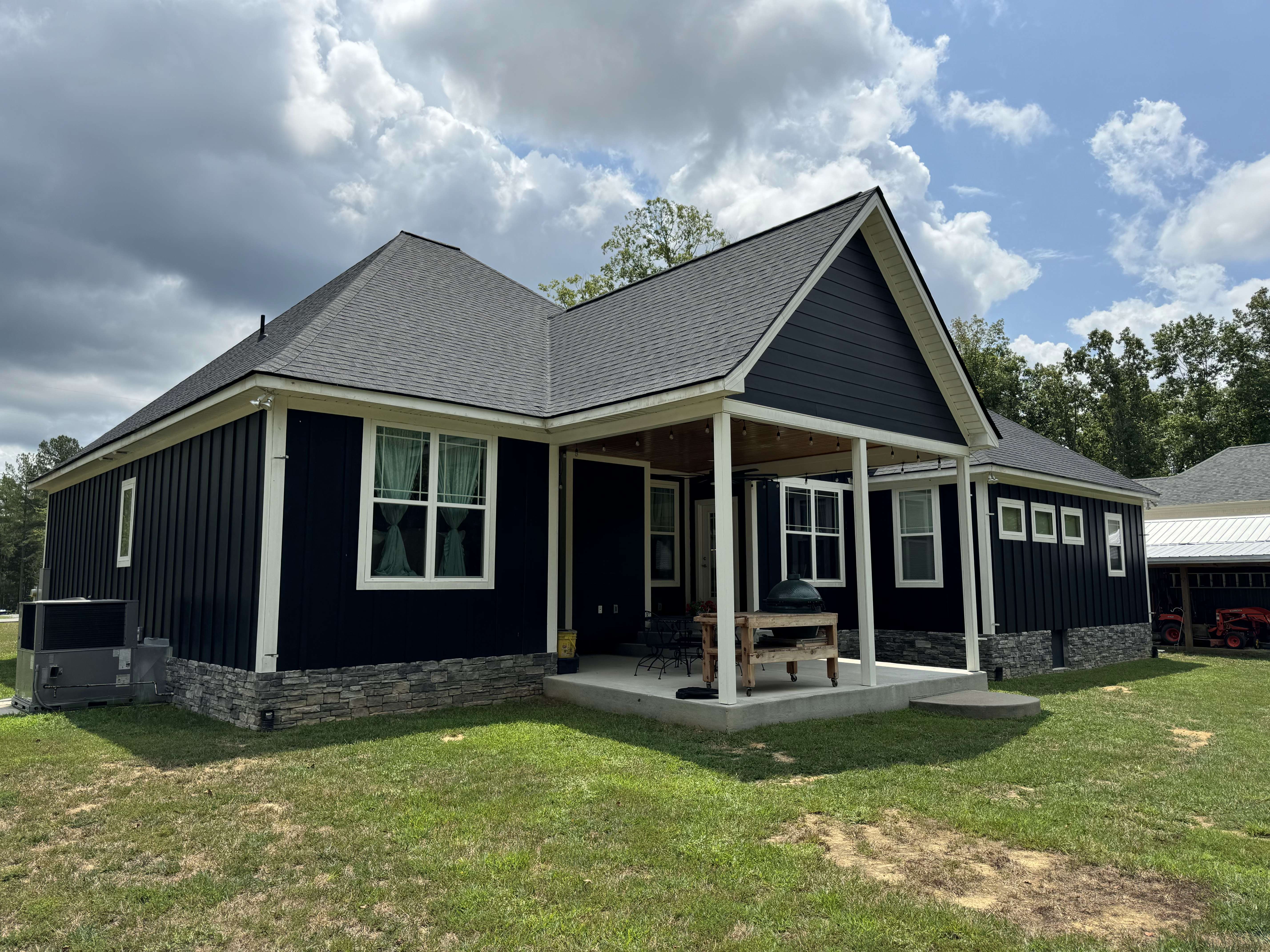 A gallery of completed roofing and siding projects by Summit.